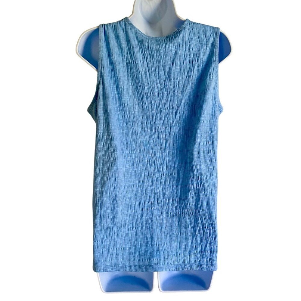 Juniper + Lime Light Blue Detailed Neckline Sleeveless Top Women's Medium NEW - Picture 6 of 9